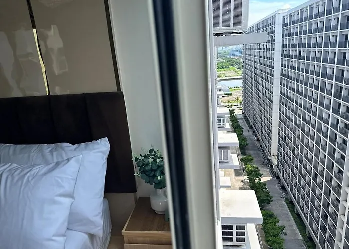Sunny Side Cityscape C2 Rm 1716 Shore Residences By Prime Moa Apartment Manila