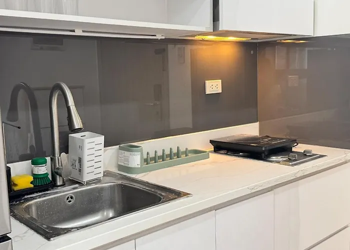 Sunny Side Cityscape C2 Rm 1716 Shore Residences By Prime Moa *